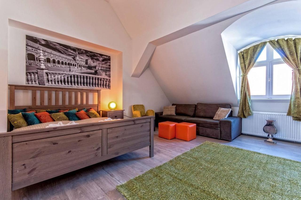 Luxury Paulay Street Apartment บูดาเปสต์ ภายนอก รูปภาพ