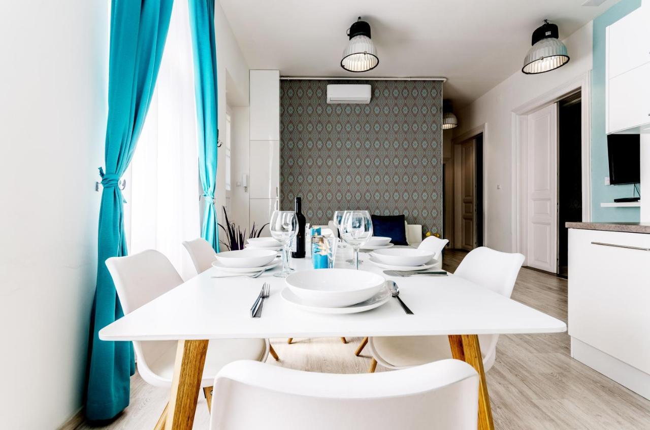 Luxury Paulay Street Apartment บูดาเปสต์ ภายนอก รูปภาพ