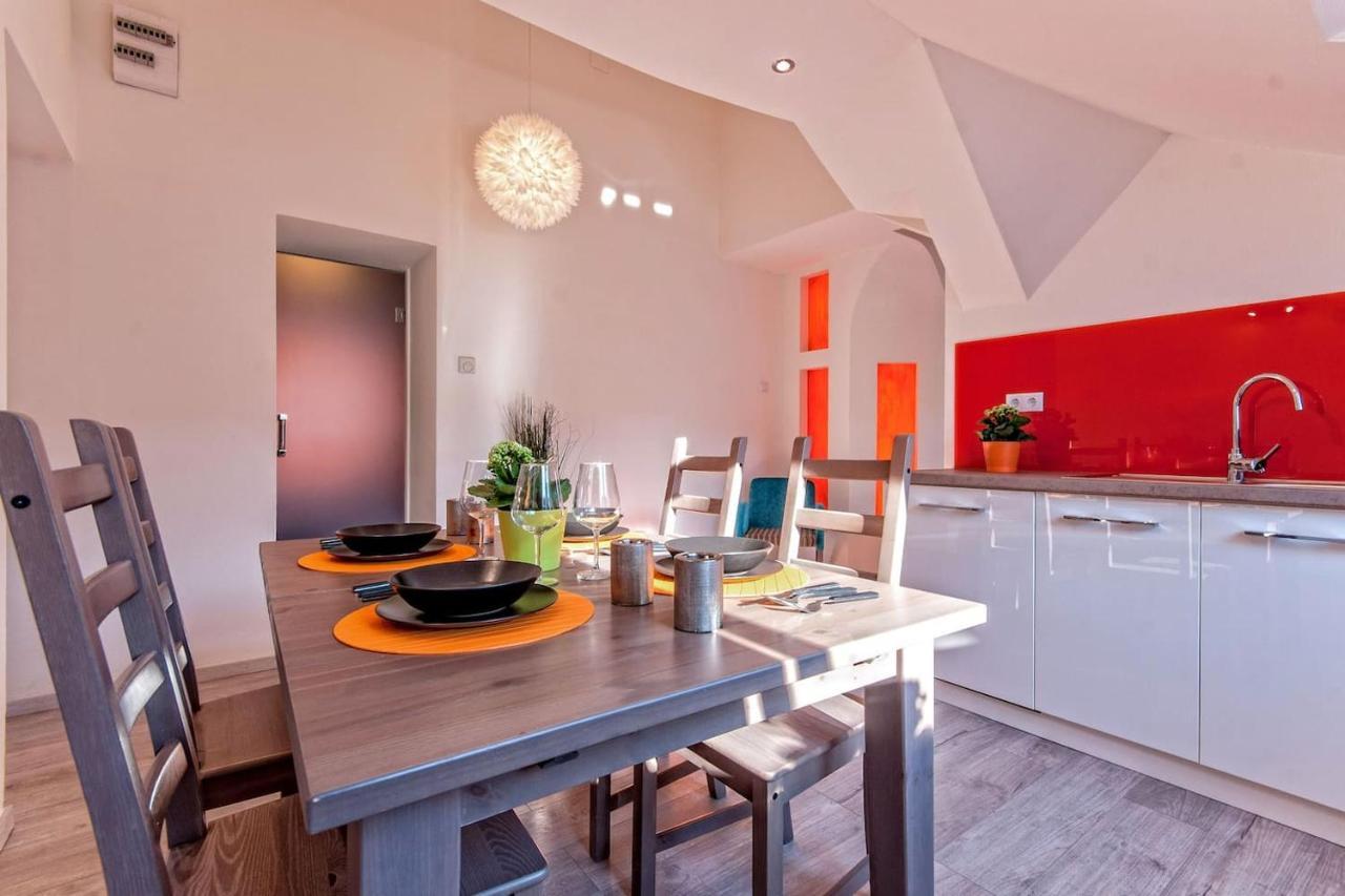Luxury Paulay Street Apartment บูดาเปสต์ ภายนอก รูปภาพ